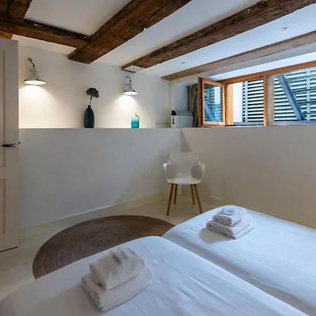 Amazing Jordaan Mansion Apartment